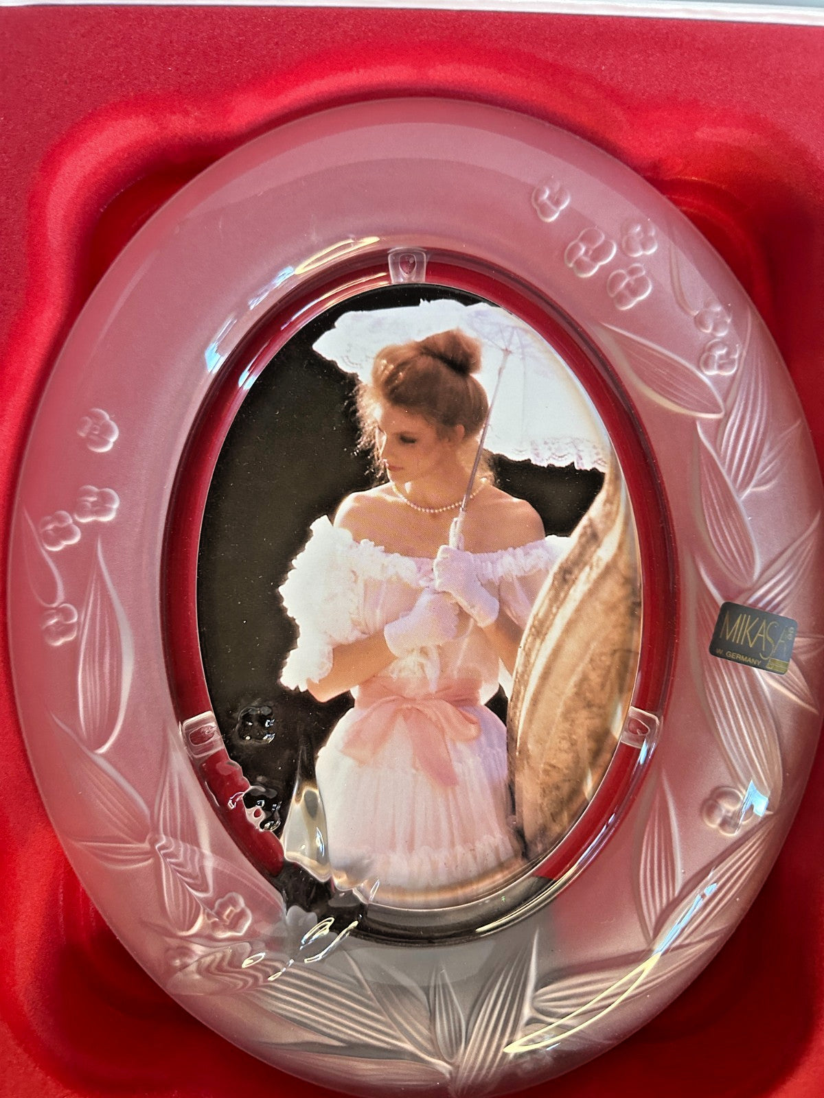 Vintage Oval Mikasa Frosted Crystal Glass Wedding Family Photo Picture 5x7 Frame